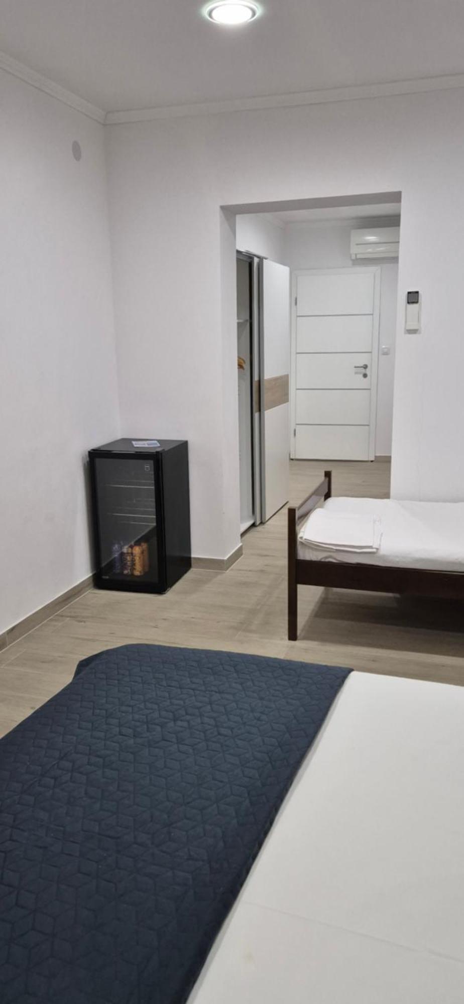 Rooms Lanterna Metajna Exteriör bild